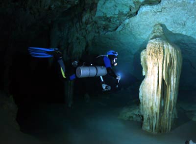 sidemount cave diving training